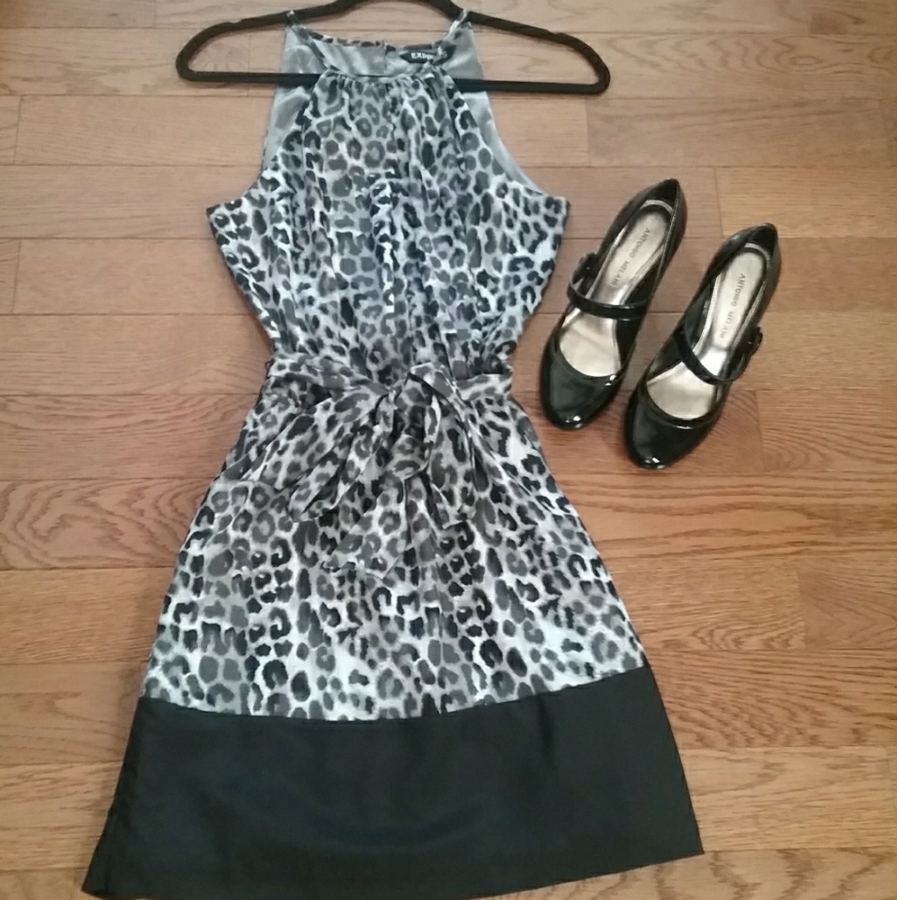 NWT Express Halterneck Dress Animal Print. Small